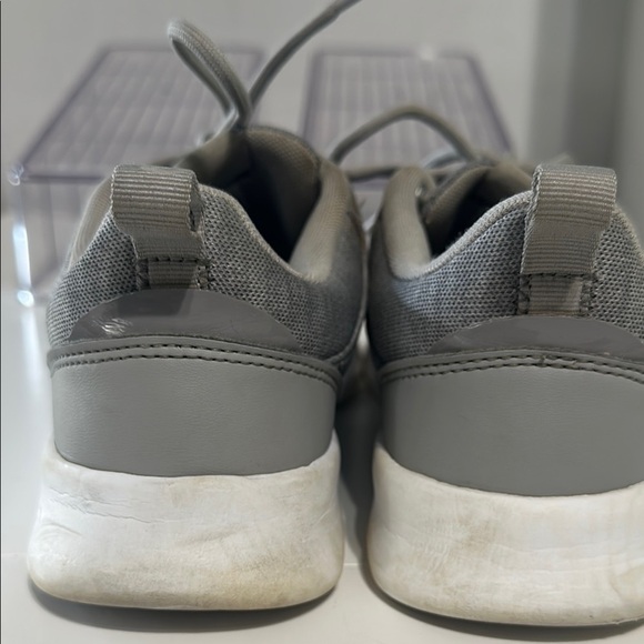 Adidas Gray and White Sneakers with Breathable Knit Upper - Picture 5 of 7